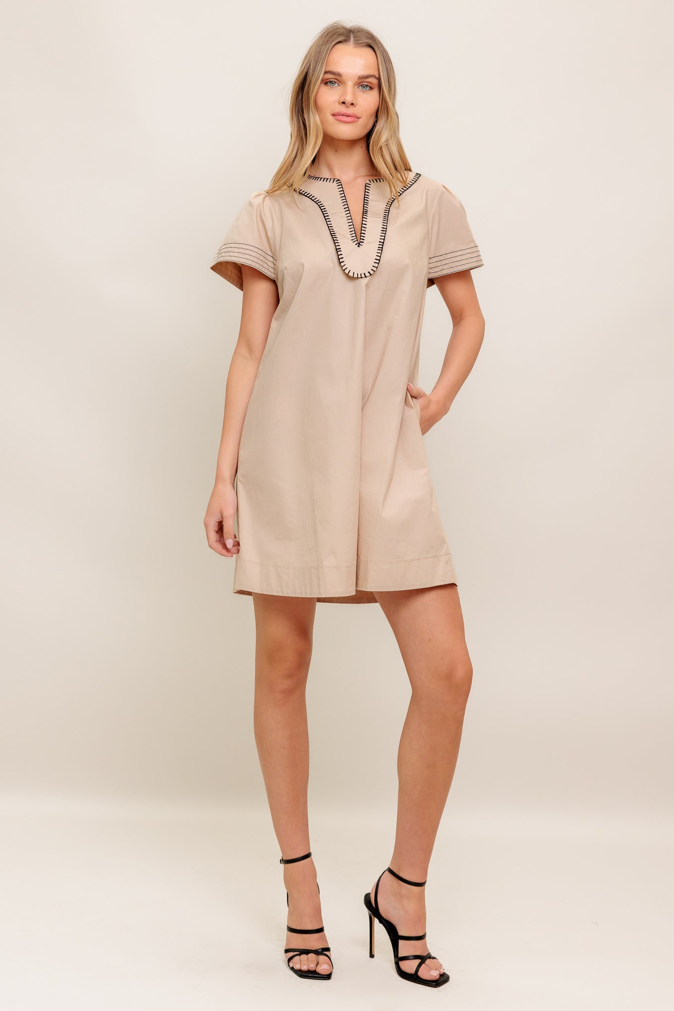 CALM SILHOUETTE WOVEN MINI DRESS Flying Tomato